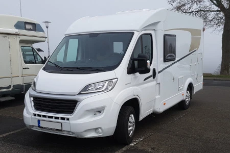 Das sollten Sie bei der Versicherung von Wohnmobilen / Campern beachten Nutzen Sie unseren Wohnmobilversicherungsvergleich um sich einen Überblick über die Kosten einer Wohnmobilversicherung zu verschaffen. Prüfen Sie hier unterschiedliche Wohnmobilversicherungstarife durch Berechnung auf unserem Onlinerechner. Der Rechner kann auch für Reisemobile, Camper oder Caravan genutzt werden. Der Vorteil hier ist das der Vergleich ohne Anmeldung durchgeführt werden.